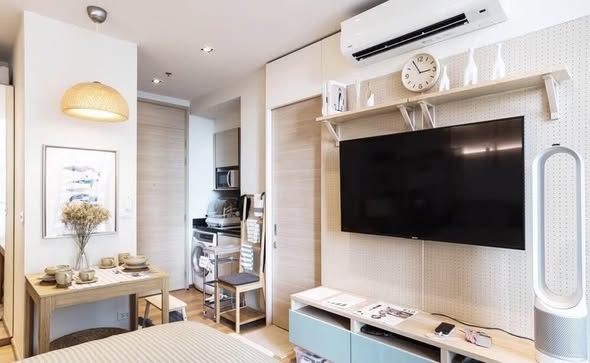 living room and bedroom of Park Origin Phrom Phong