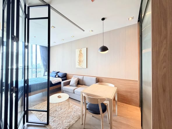 room interior of Park Origin Phrom Phong