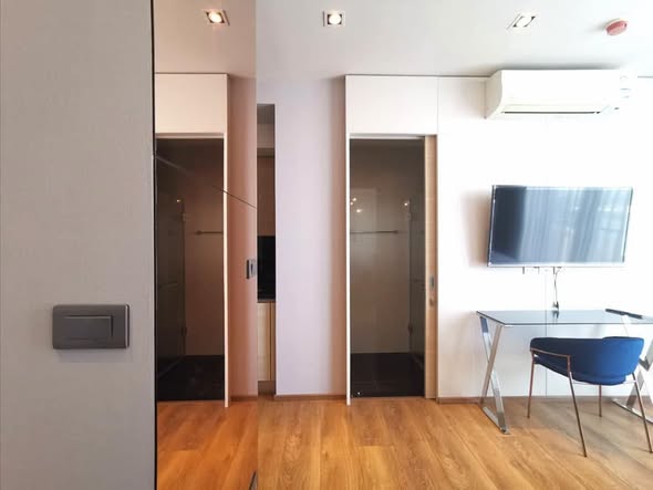 room interior of Park Origin Phrom Phong