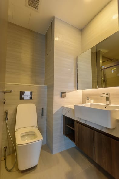 bathroom of Park​ Origin​ Thonglor