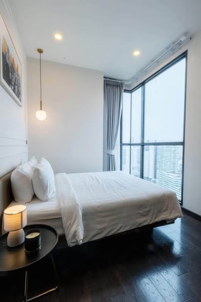 bedroom of Park​ Origin​ Thonglor
