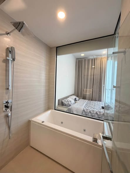 bedroom and room interior and bathroom of Park​ Origin​ Thonglor
