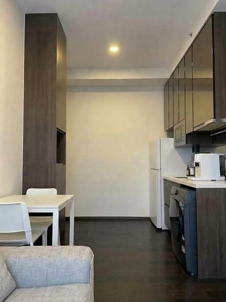 Park​ Origin​ Thonglor