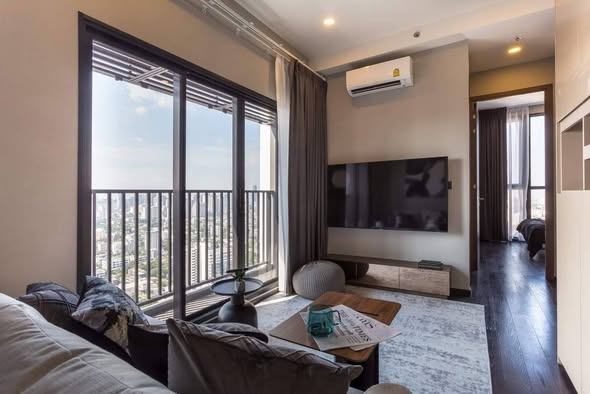 living room and bedroom of Park​ Origin​ Thonglor