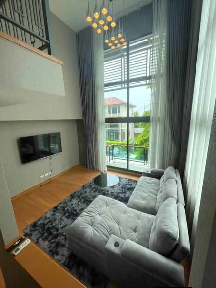 bedroom and living room of Passorn Wongwaen Ramindra