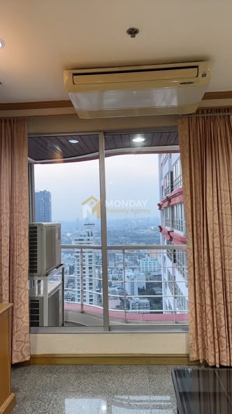 Pathum Wan Resort