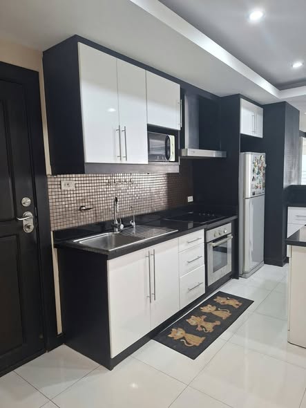 kitchen of Pattaya Klang Center Point Condominium (PKCP)