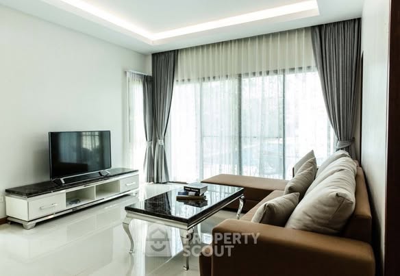 bedroom and living room of Perfect Masterpiece Rama 9-Krungthep Kreetha