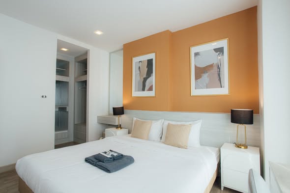 bedroom of Pleasant Condominium
