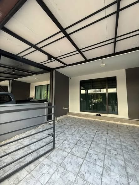 room interior of Pleno Bangna-Wongwaen