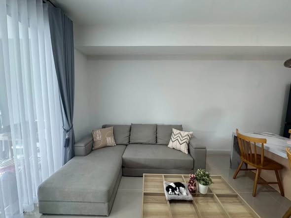 bedroom and living room of Pleno Sukhumvit-Bangna 2