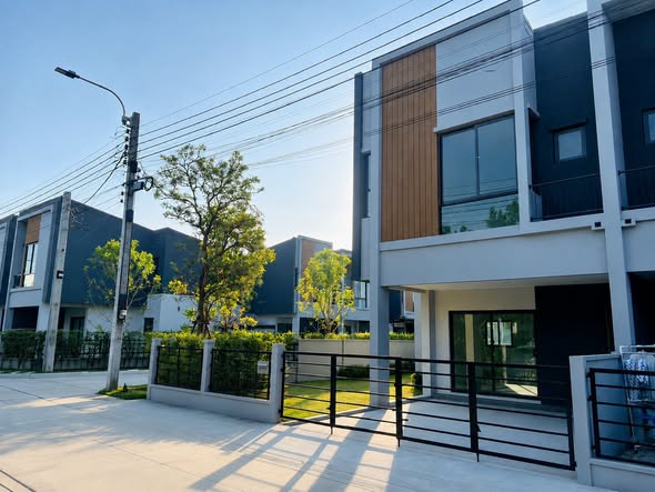 Pleno Sukhumvit-Bangna 2