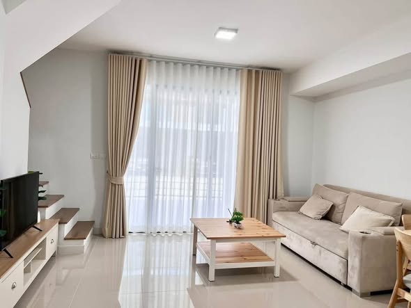 living room and bedroom of Pleno Sukhumvit-Bangna 2