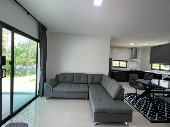 living room and room interior of Pleno Sukhumvit-Bangna 2