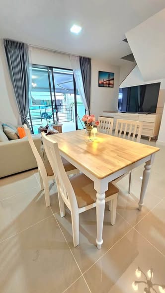 room interior of Pleno Sukhumvit-Bangna 2