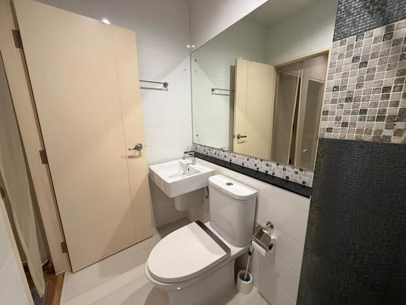 bathroom of พลีโน่ สุขุมวิท-บางนา Pleno Sukhumvit-Bangna
