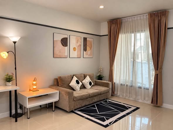 bedroom and living room of พลีโน่ สุขุมวิท-บางนา Pleno Sukhumvit-Bangna
