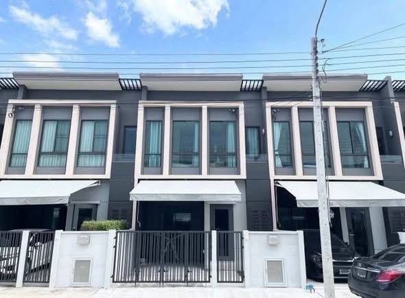 พลีโน่ สุขุมวิท-บางนา Pleno Sukhumvit-Bangna