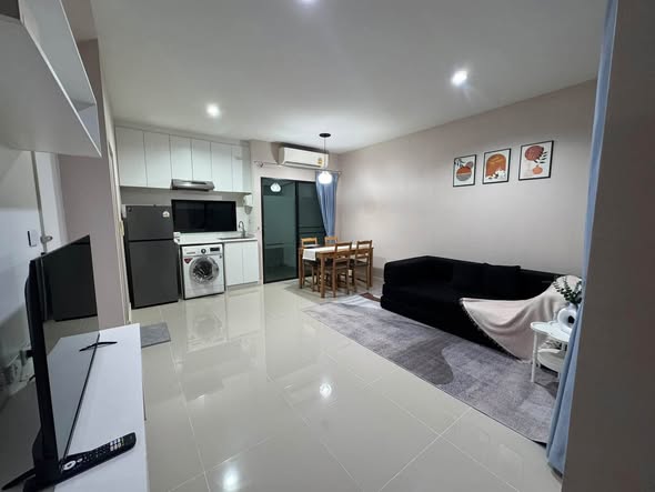 living room of พลีโน่ สุขุมวิท-บางนา Pleno Sukhumvit-Bangna