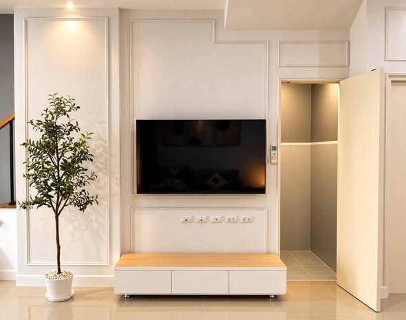 living room and room interior of พลีโน่ สุขุมวิท-บางนา Pleno Sukhumvit-Bangna