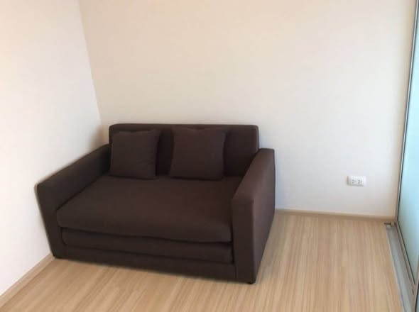 bedroom and living room of Plum Condo Bang Yai Station.