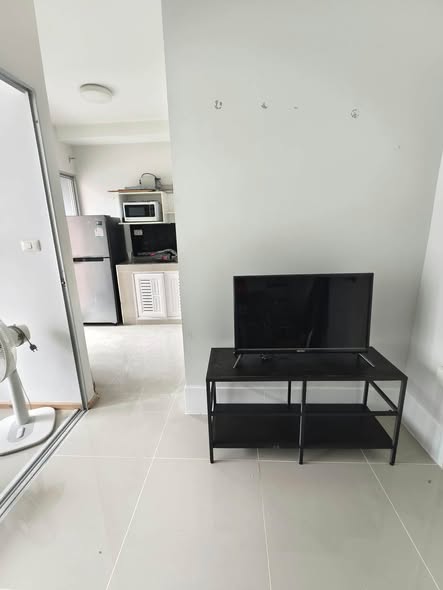 Plum Condo Bang Yai Station.