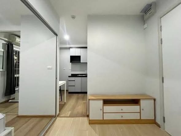 room interior of Plum Condo Bang Yai Station.