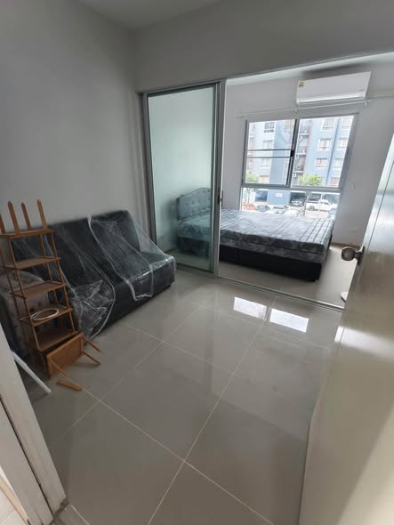 room interior of Plum Condo Bang Yai Station.