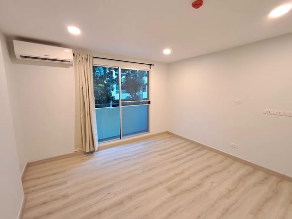 room interior of PLUM Condo Phaholyothin 89