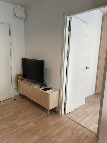 room interior of Plum Condo Ramkhamheng Station