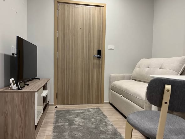 room interior of Plum Condo Sukhumvit 97.1