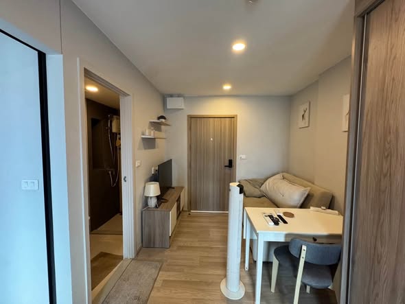 room interior of Plum Condo Sukhumvit 97.1