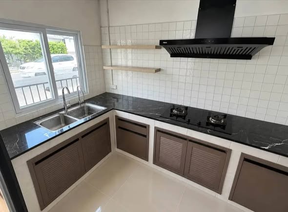 kitchen of Pruksa Ville 123 Bangna-Onnut