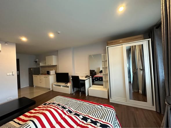 bedroom and room interior of Punna Oasis 2
