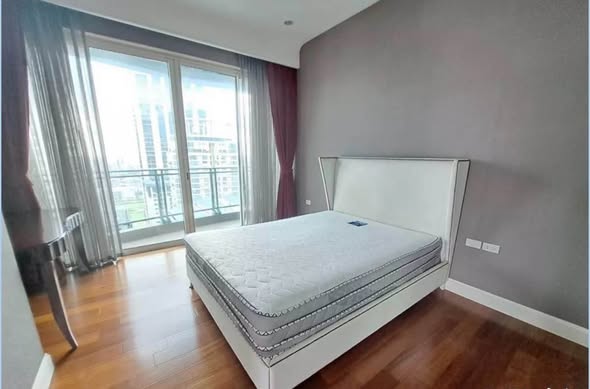 bedroom of Q Lang Suan