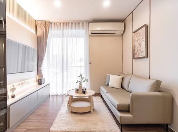 bedroom and living room of Q Prasarnmit