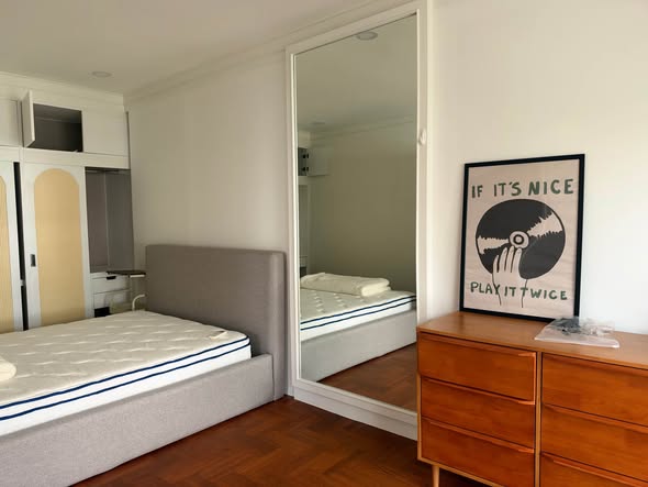 bedroom of Q1 Sukhumvit Condo by Q House