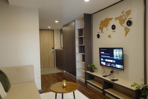 living room of Qube Suites Sukhumvit 46