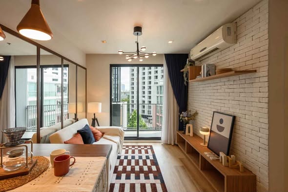 living room of Quinn Ratchada 17