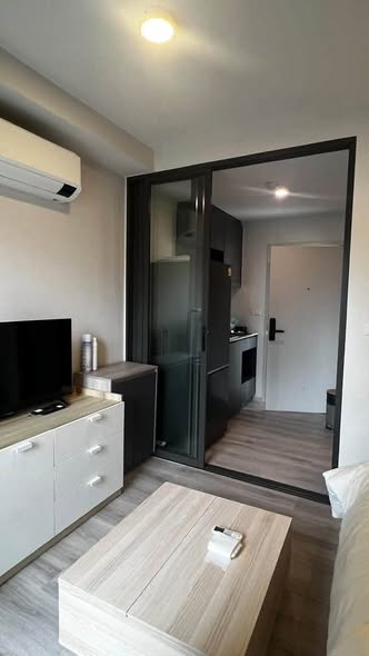 bedroom and room interior of QUINTARA MHy’GEN RATCHADA – HUAI KHWANG (ควินทารา มาย’เจน รัชดา-ห้วยขวาง)