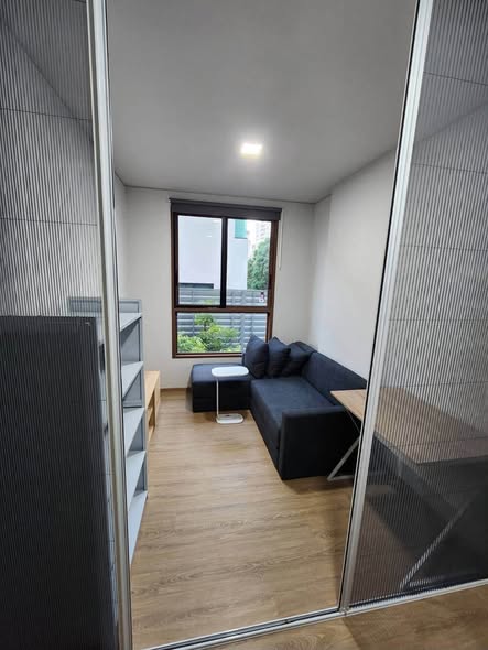 bedroom and room interior of Quintara Mhy’zen Phrom Phong