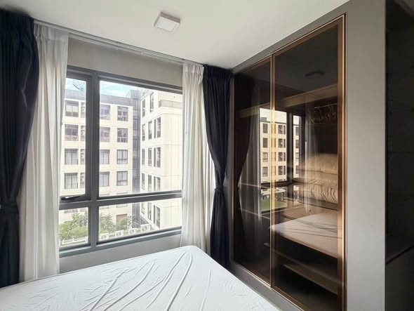 bedroom and room interior of Quintara Phume Sukhumvit 39