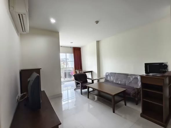 bedroom of Rajvithi City Resort