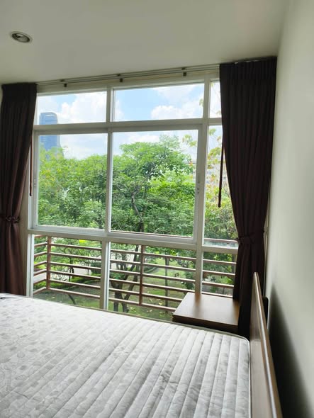 bedroom of Rajvithi City Resort