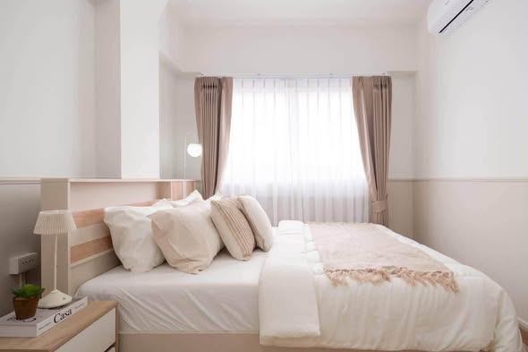 bedroom of Ranee Place Condominium