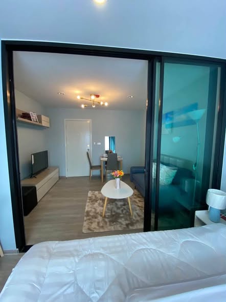 bedroom and room interior of REACH Phahon Yothin 52 (รีช พหลโยธิน 52)