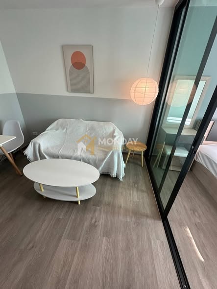 bedroom and room interior of REACH Phahon Yothin 52 (รีช พหลโยธิน 52)
