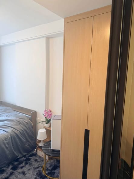 bedroom and room interior of Regal Srinakarin 40