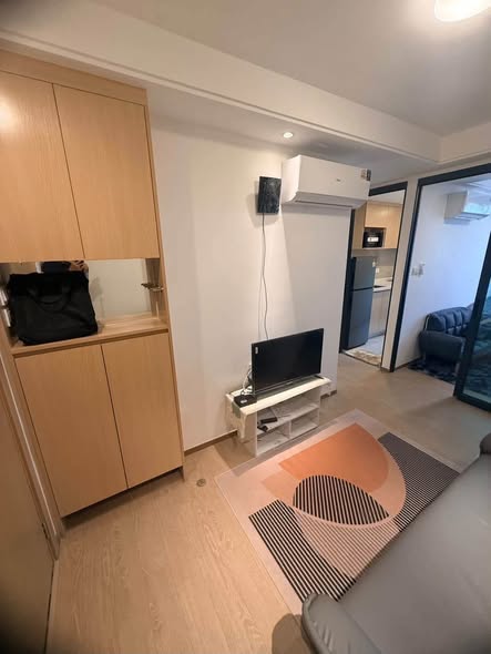 bedroom and room interior of Regal Srinakarin 40