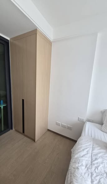 bedroom and room interior of Regal Srinakarin 40